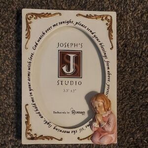 Praying Child Frame Decor - Cream and Gold